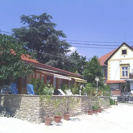 Bacchus Apartman - Borbarlang, Badacsony Badacsonytomaj Zimmer foto