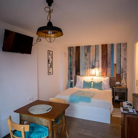Bacchus Apartman - Borbarlang, Badacsony Badacsonytomaj Exterior foto