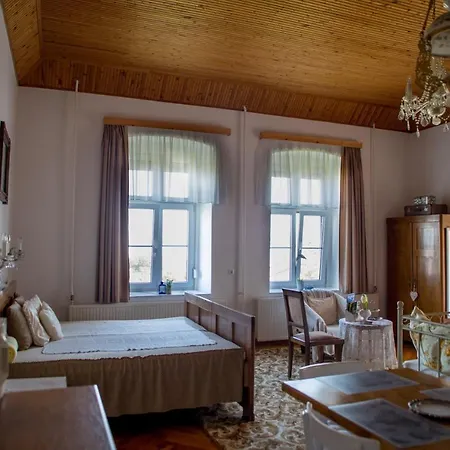 Bacchus Apartman - Borbarlang, Badacsony Badacsonytomaj Exterior foto
