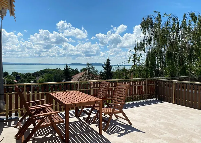 Bacchus Apartman - Borbarlang, Badacsony