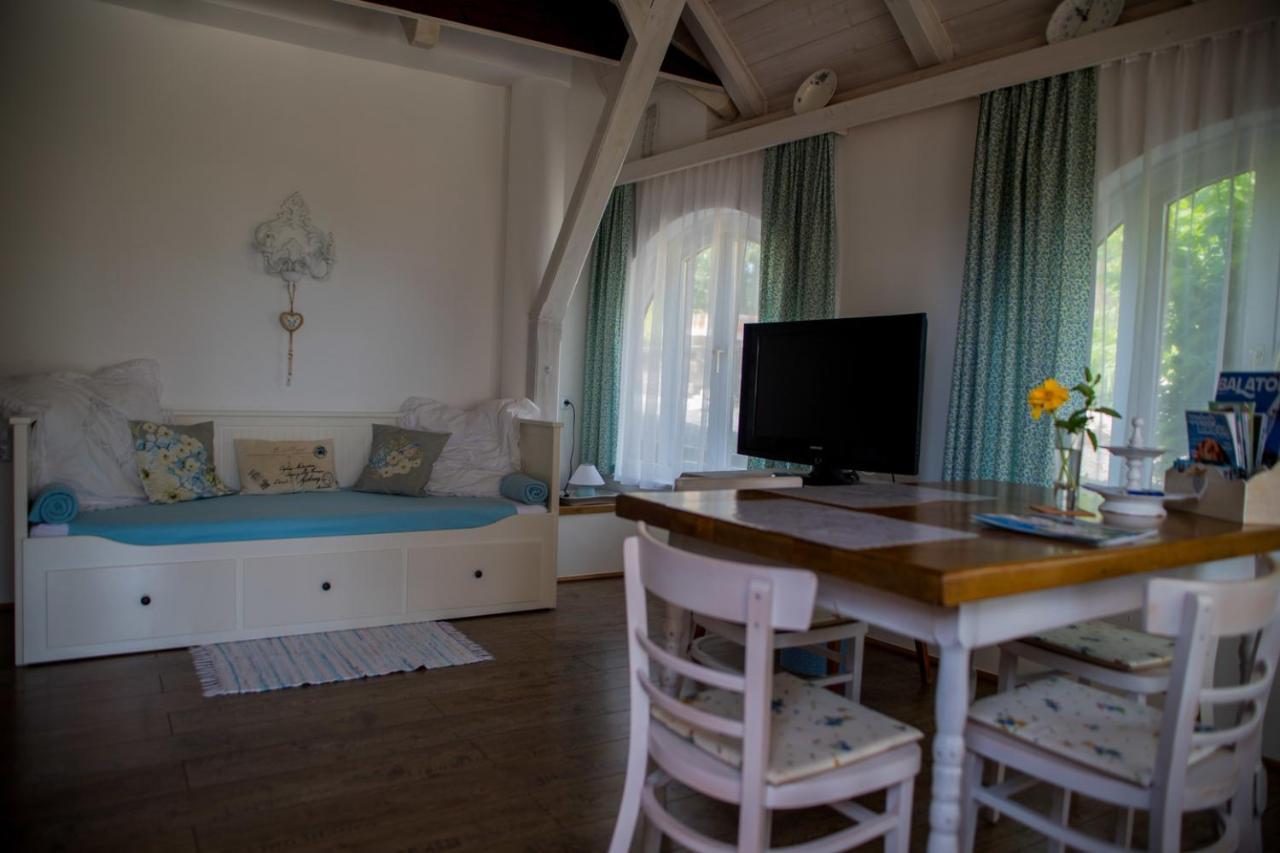 Bacchus - Borbarlang, Badacsony Appartement Bytom