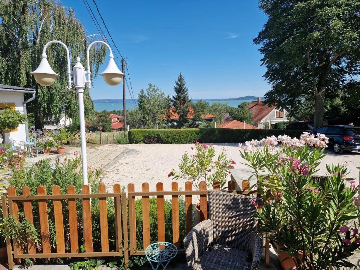 Bacchus - Borbarlang, Badacsony Apartment Badacsonytomaj