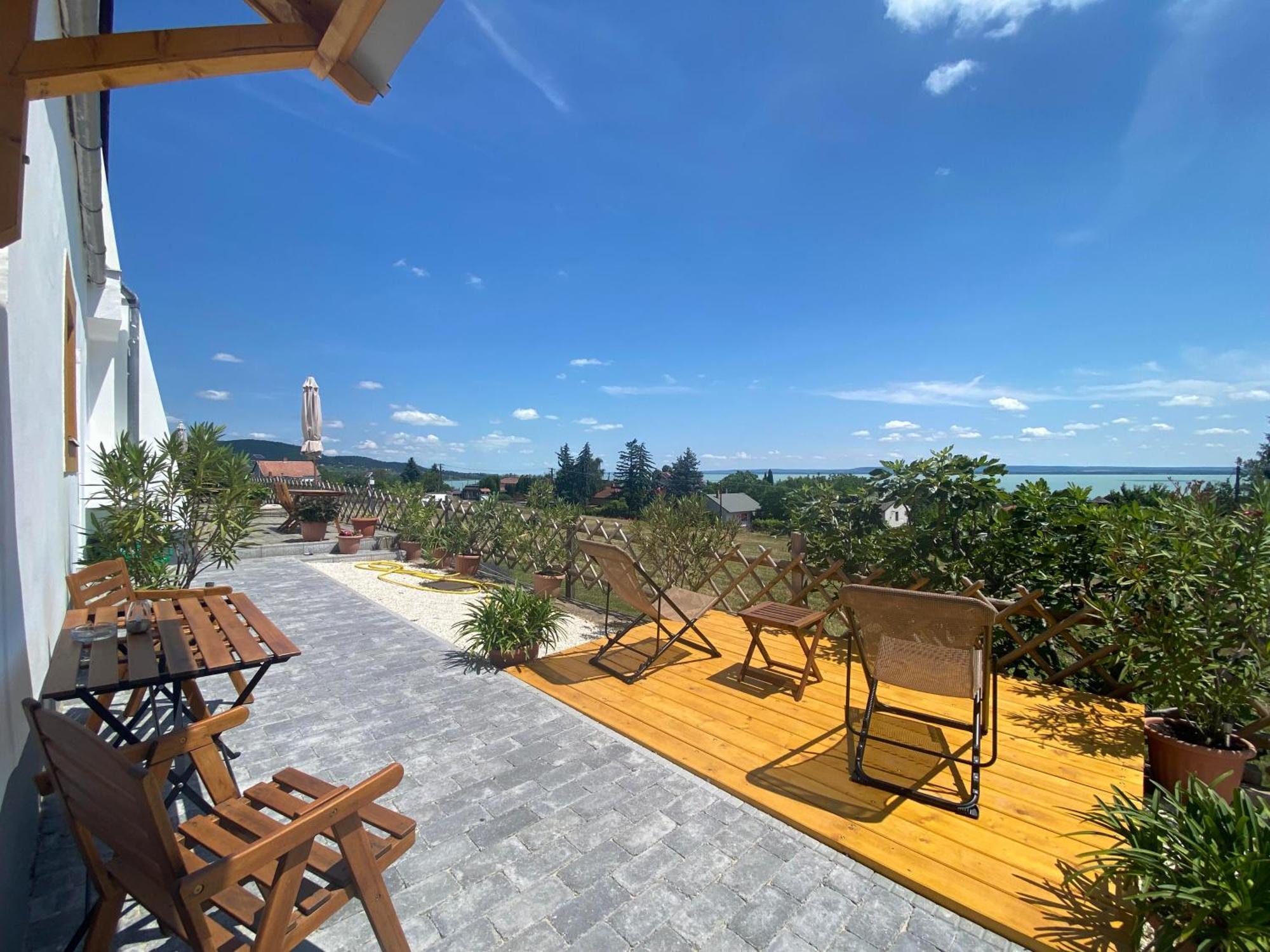 Bacchus - Borbarlang, Badacsony Apartmán