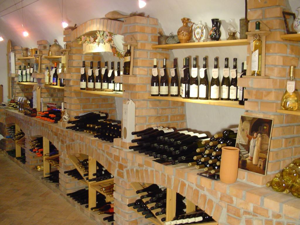 Bacchus - Borbarlang, Badacsony Badacsonytomaj